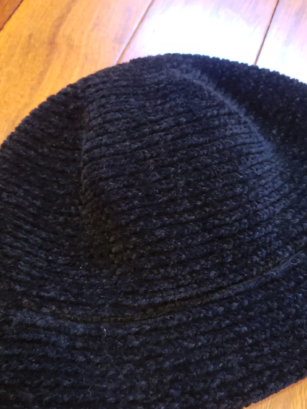 LOFT Ann Taylor women's Black Bucket Hat. Chenille like fabric
